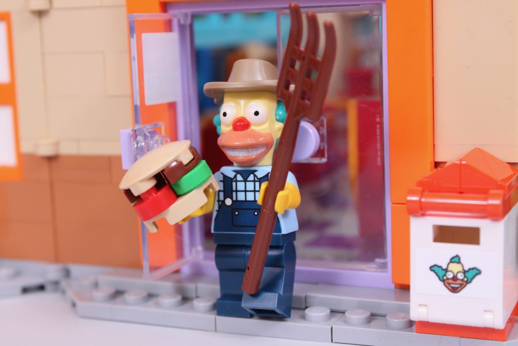 LEGO Icons 10352 The Simpsons Krusty Burger review 32 1024x683