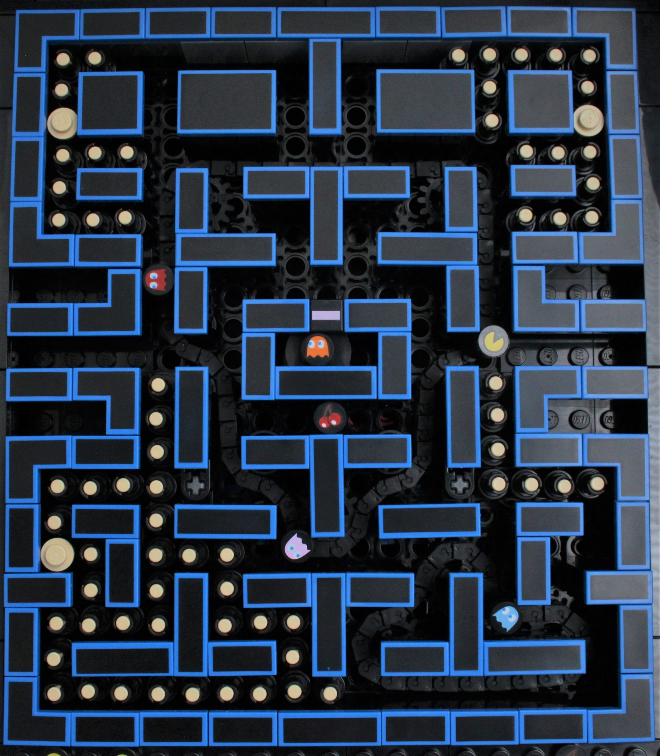 LEGO Icons 10323 PAC MAN Arcade review 23 scaled