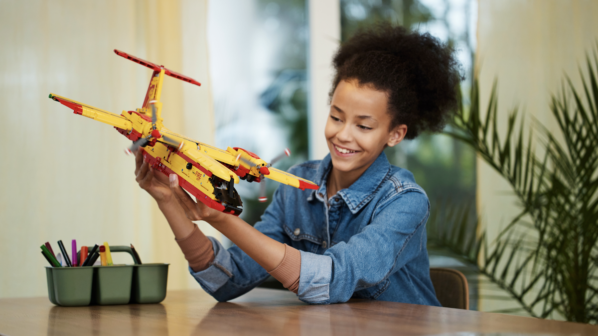 LEGO Technic 42152 Firefighter Aircraft glides onto LEGO.com
