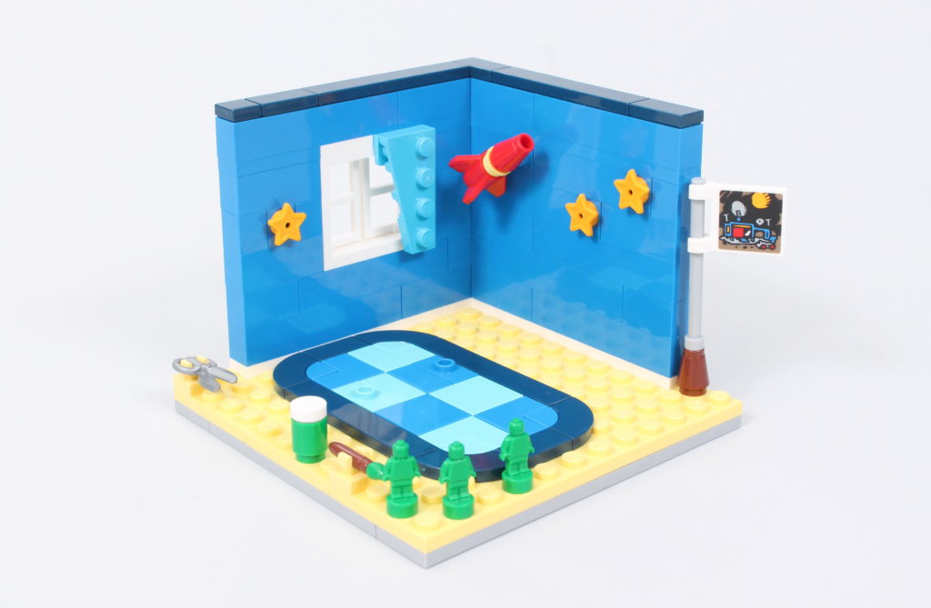 LEGO Ideas 40533 Cosmic Cardboard Adventures gift with purchase review 5 1024x669