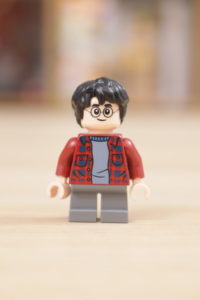 LEGO Harry Potter 40452 Hogwarts Gryffindor Dorms gift with purchase review 9 200x300