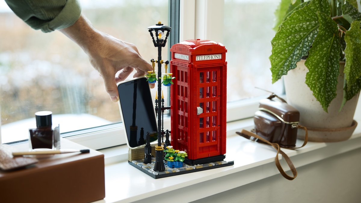 LEGO Ideas Telephone Box is technically three phones in one